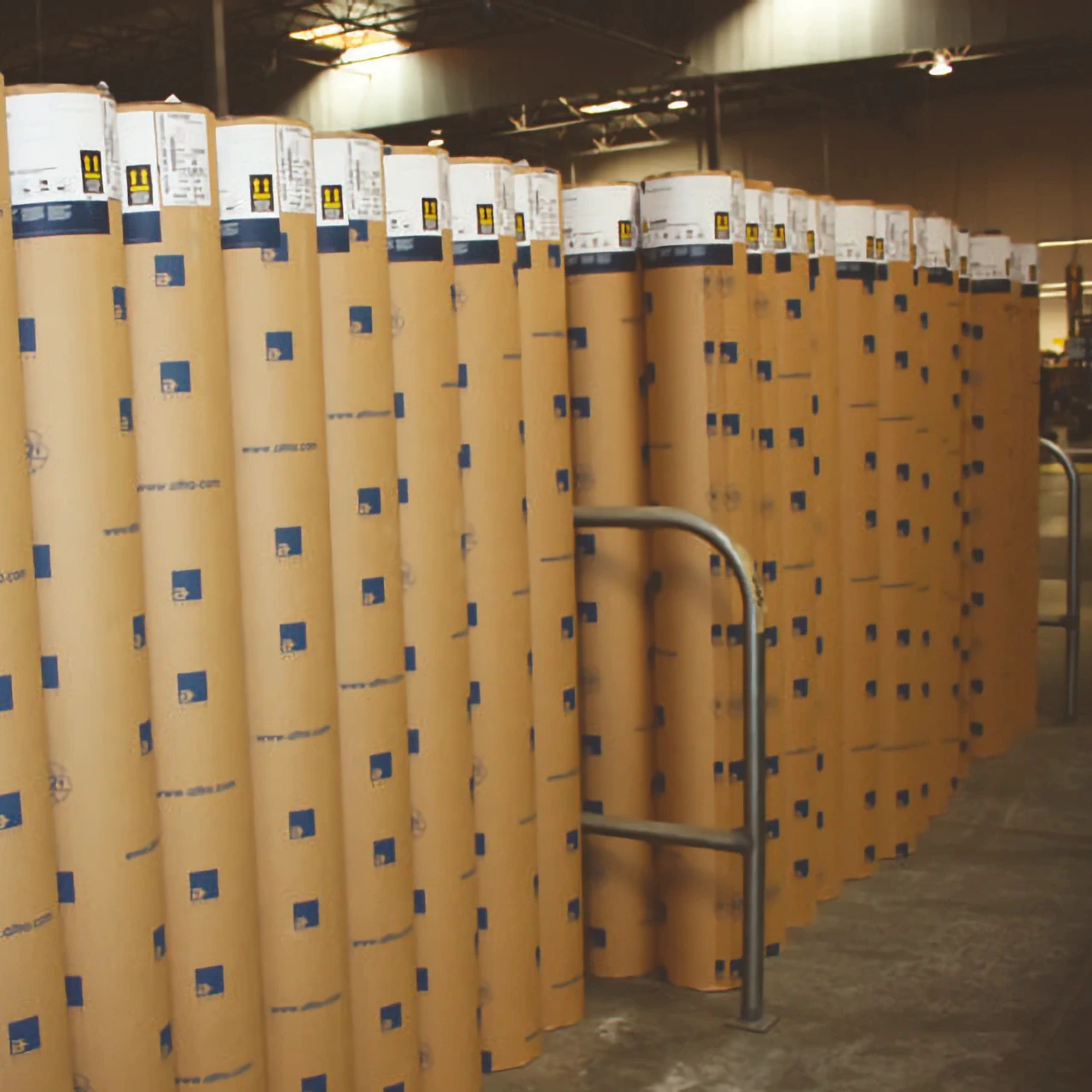 ALTRO Stock [photograph]